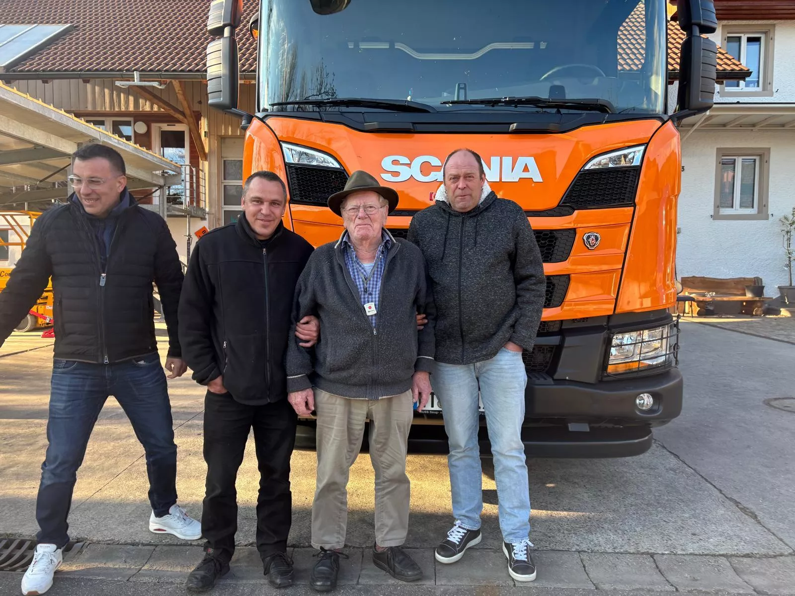 Ein Teil des Berger-Teams und Seniorchef Bernhard Berger